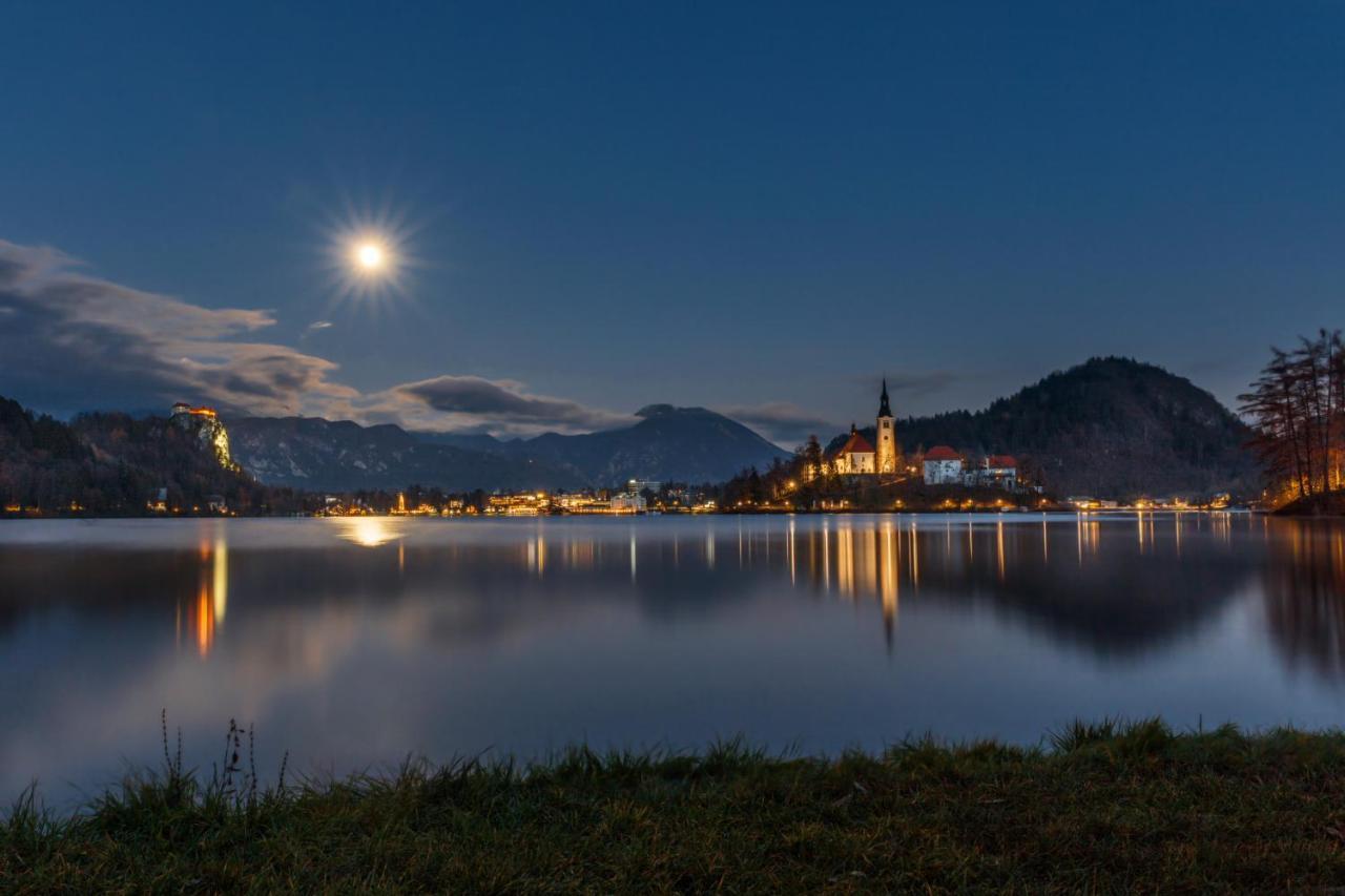 Apartment Mavrica Bled, Quiet Location, With A View Of The Lake Екстериор снимка